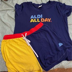 Aldi sleep set.